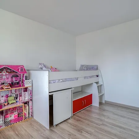 Grande Maison Jardin Terrasse Moderne Parking 12 Pers Holiday home *