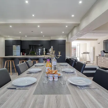 Grande Maison Jardin Terrasse Moderne Parking 12 Pers Holiday home Limetz